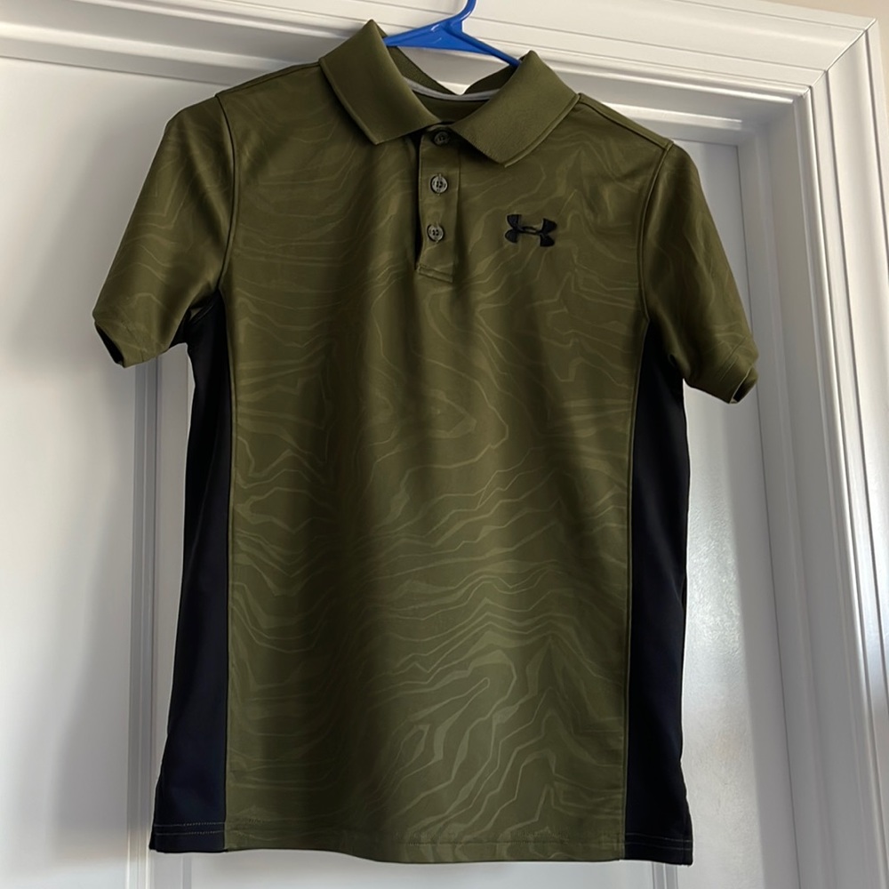 Under Armour Short Sleeve Shirt